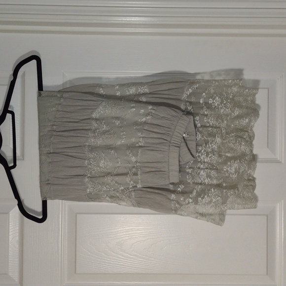Gorgeous lace peasant skirt sheer greige, beigey gray and silvery - Picture 2 of 11